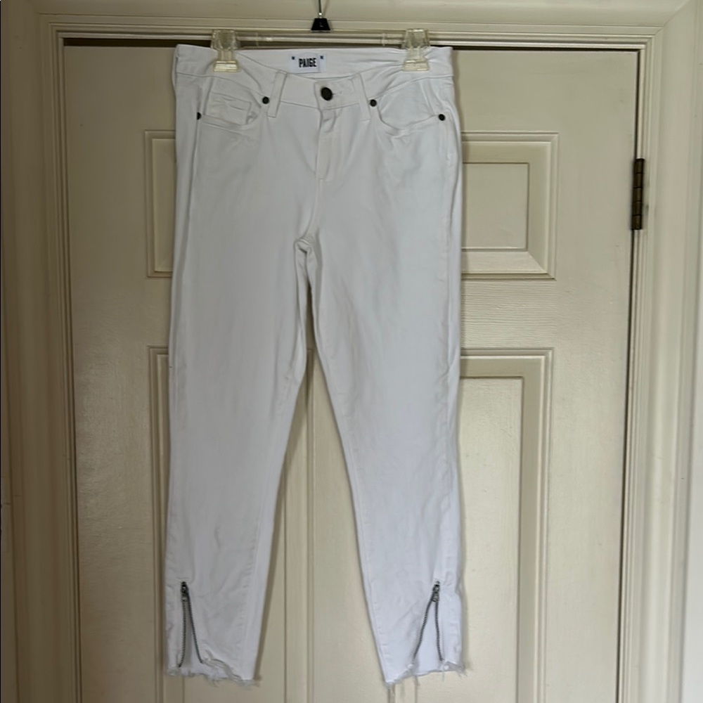 PAIGE 29 Denim Capri Cropped Crop White Women Jeans with Zipper Detail